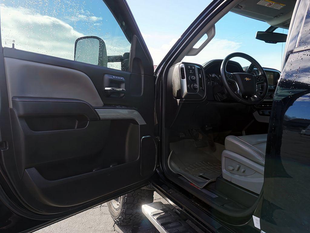 used 2015 Chevrolet Silverado 2500 car, priced at $45,297