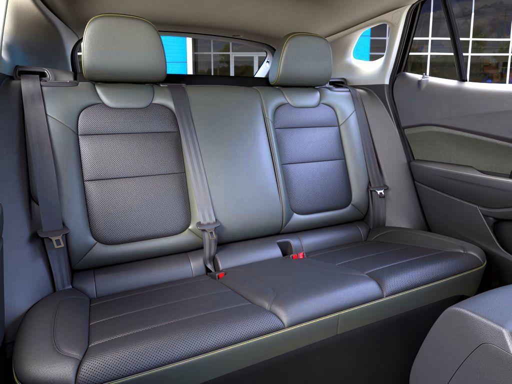 new 2025 Chevrolet Trax car