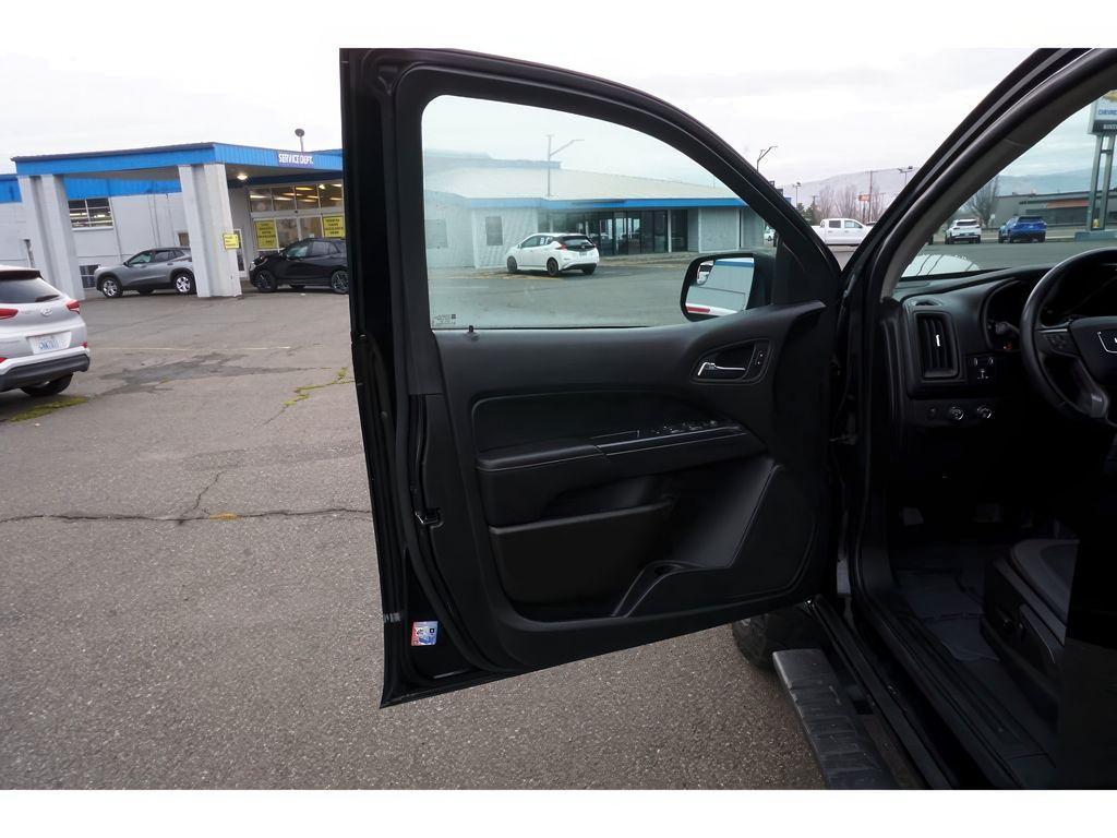 used 2022 GMC Canyon car, priced at $37,999