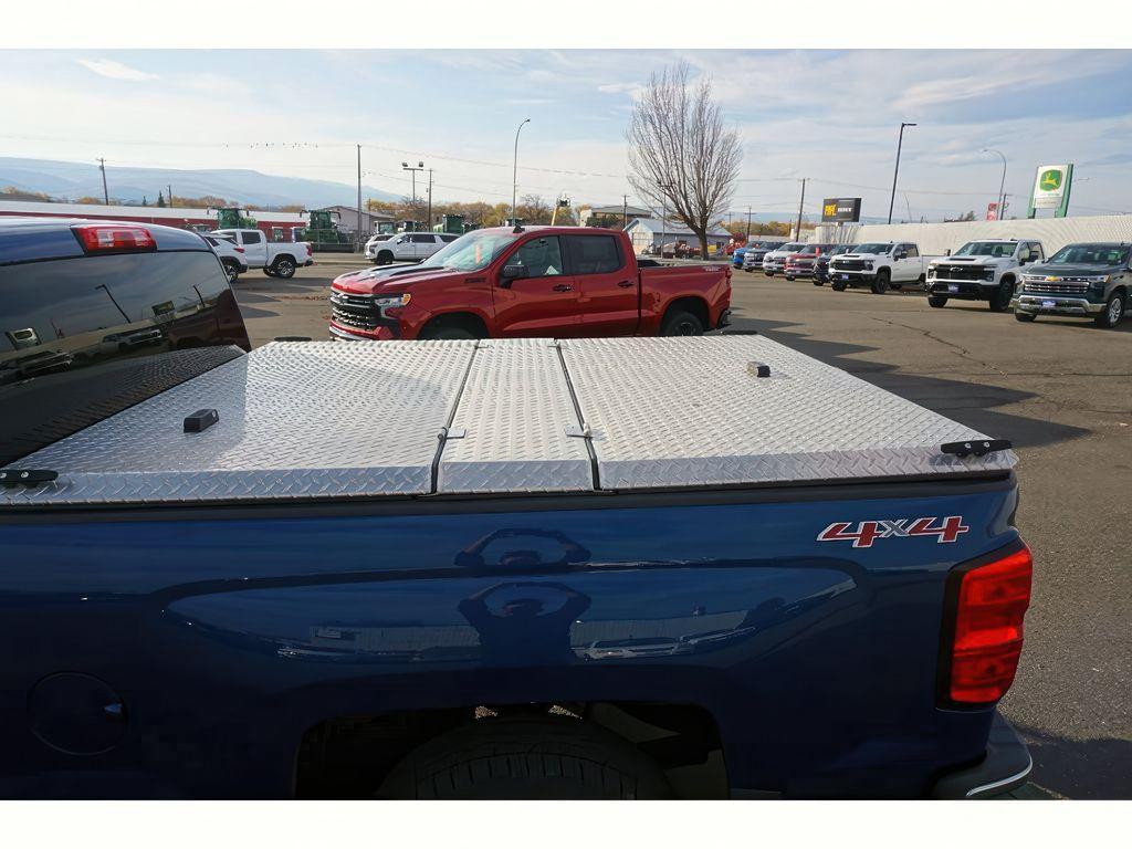used 2015 Chevrolet Silverado 1500 car, priced at $17,999