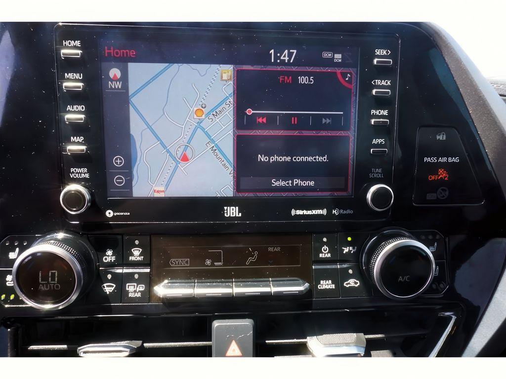 used 2022 Toyota Highlander car, priced at $34,798