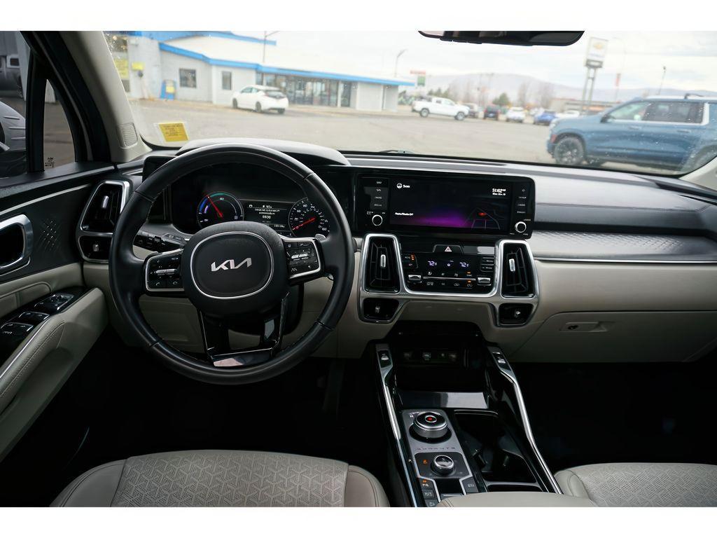 used 2022 Kia Sorento Plug-In Hybrid car, priced at $15,999