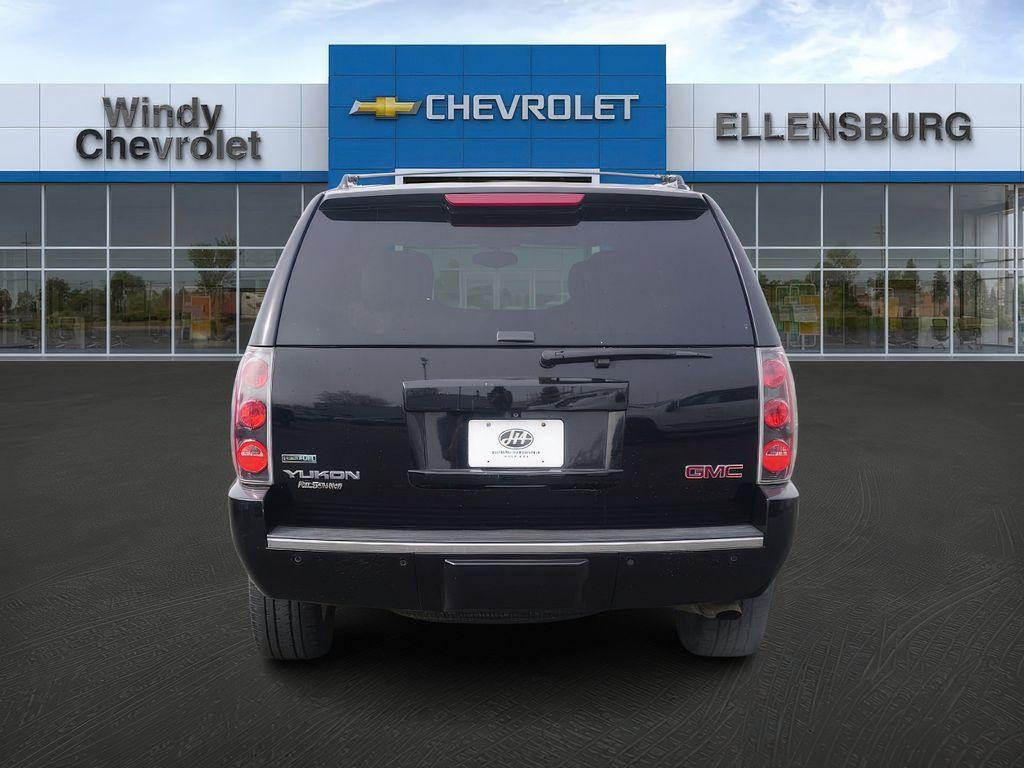 used 2012 GMC Yukon car, priced at $19,377