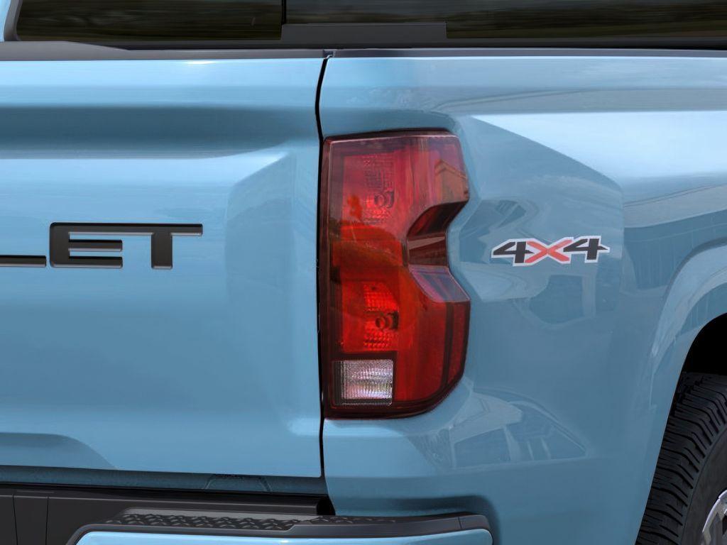 new 2025 Chevrolet Colorado car, priced at $43,998