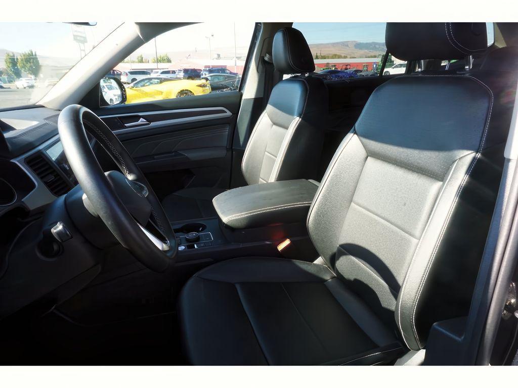 used 2021 Volkswagen Atlas car, priced at $25,999