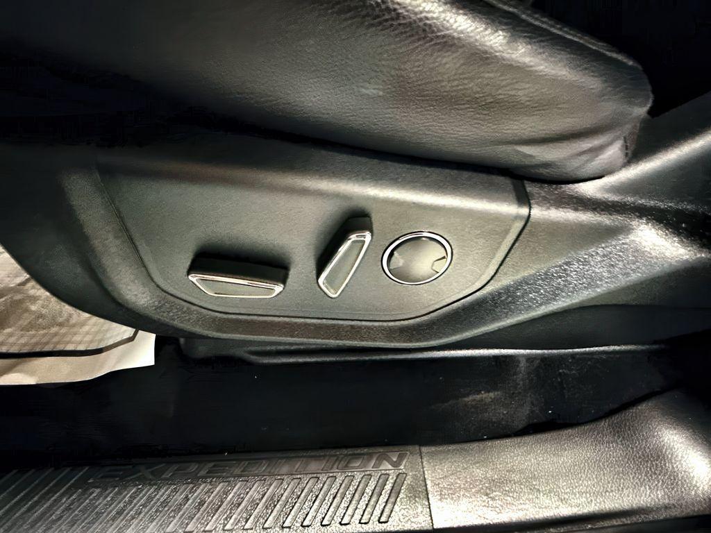 used 2019 Ford Expedition car, priced at $25,598
