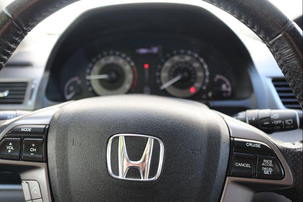 used 2014 Honda Odyssey car, priced at $13,950