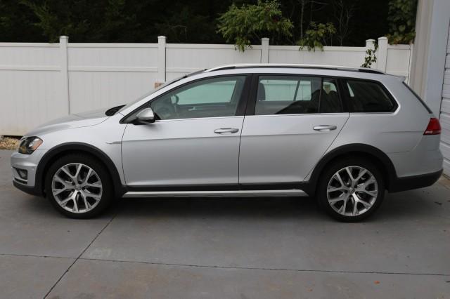 used 2017 Volkswagen Golf Alltrack car, priced at $14,950