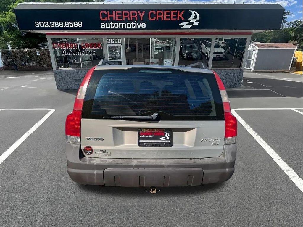 used 2001 Volvo V70 car, priced at $6,990