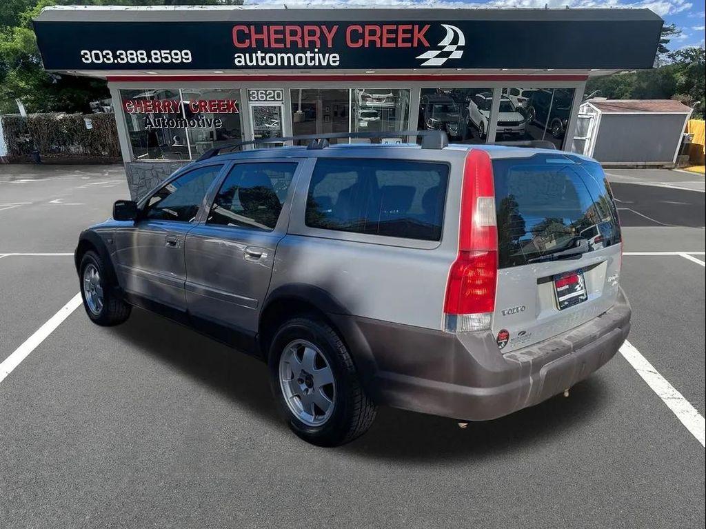 used 2001 Volvo V70 car, priced at $6,990