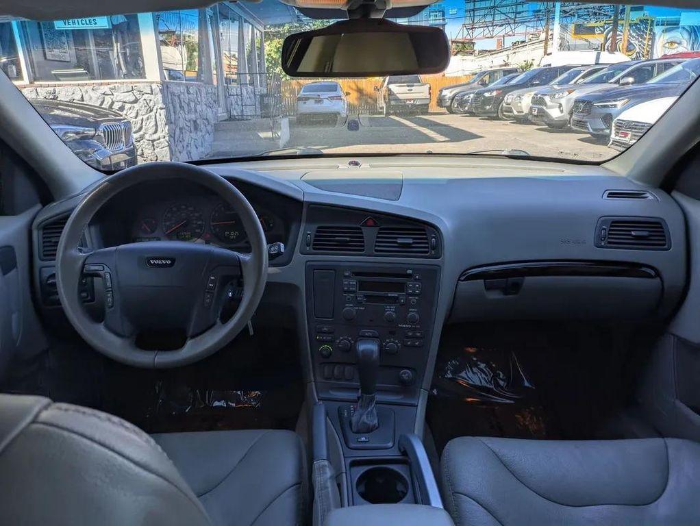 used 2001 Volvo V70 car, priced at $6,990