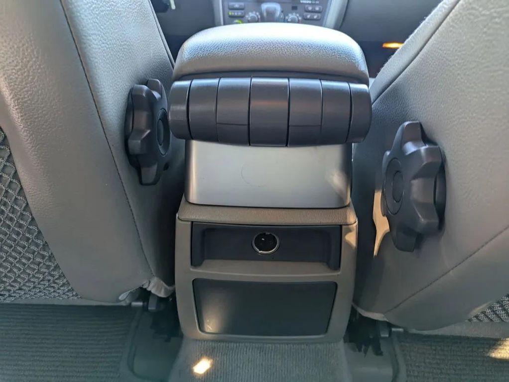 used 2001 Volvo V70 car, priced at $6,990