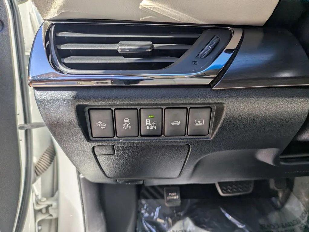 used 2016 Toyota Avalon Hybrid car, priced at $14,790