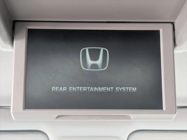 used 2016 Honda Pilot car, priced at $15,990