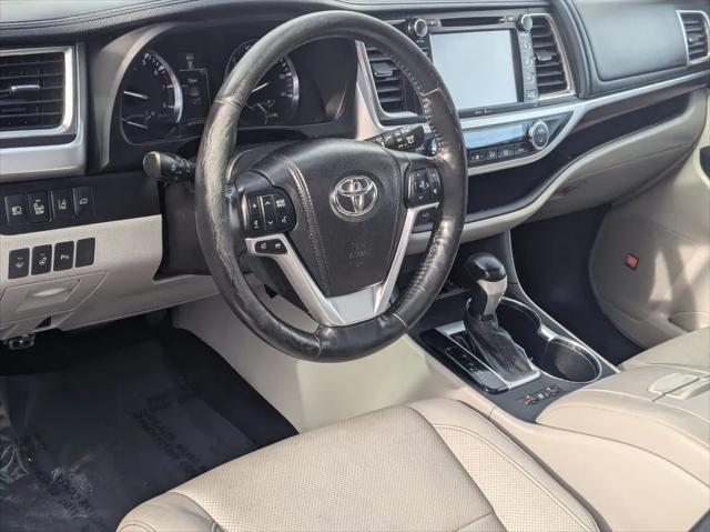 used 2014 Toyota Highlander car, priced at $16,990