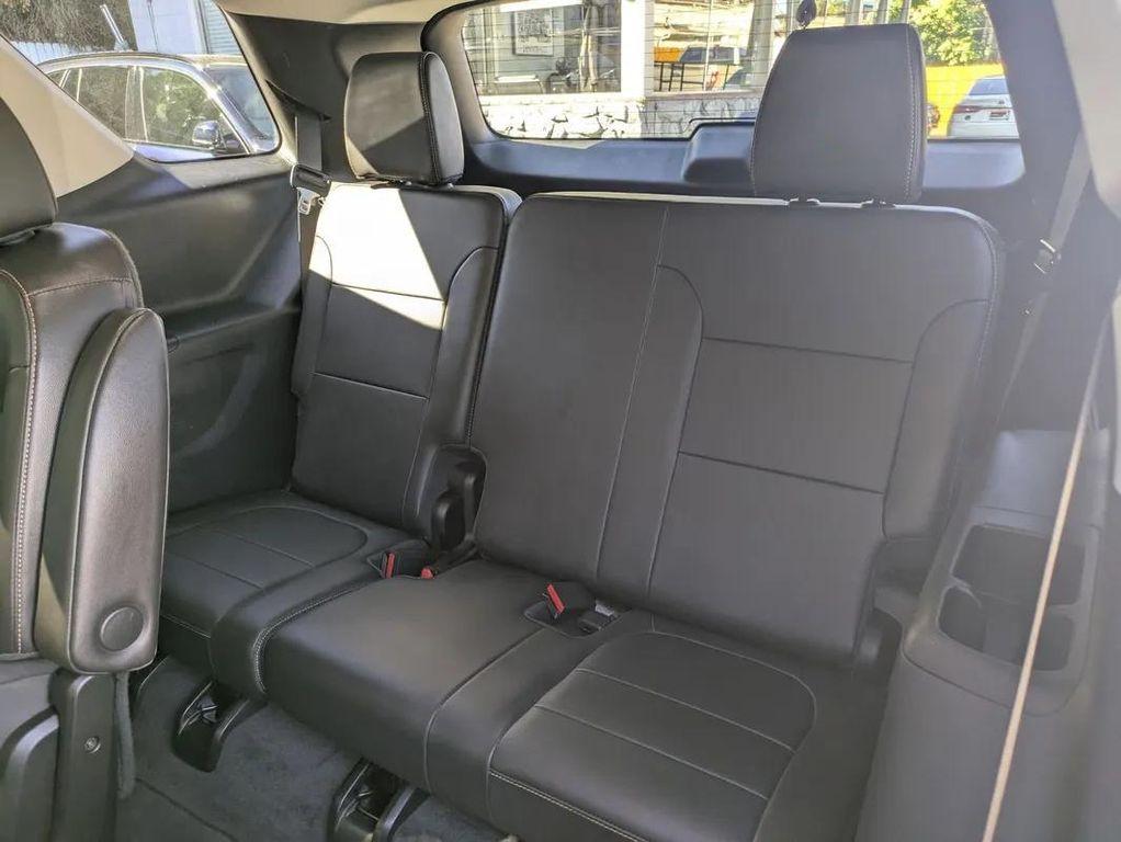 used 2020 Chevrolet Traverse car, priced at $27,990