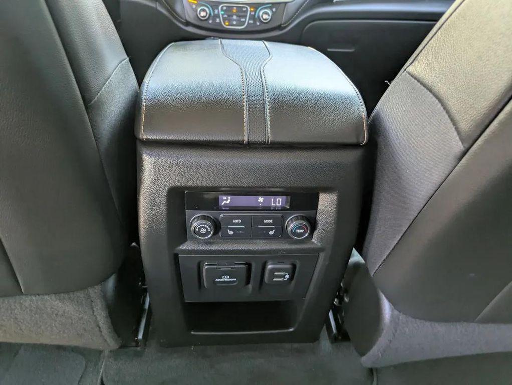 used 2020 Chevrolet Traverse car, priced at $27,990