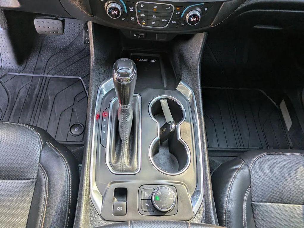 used 2020 Chevrolet Traverse car, priced at $27,990