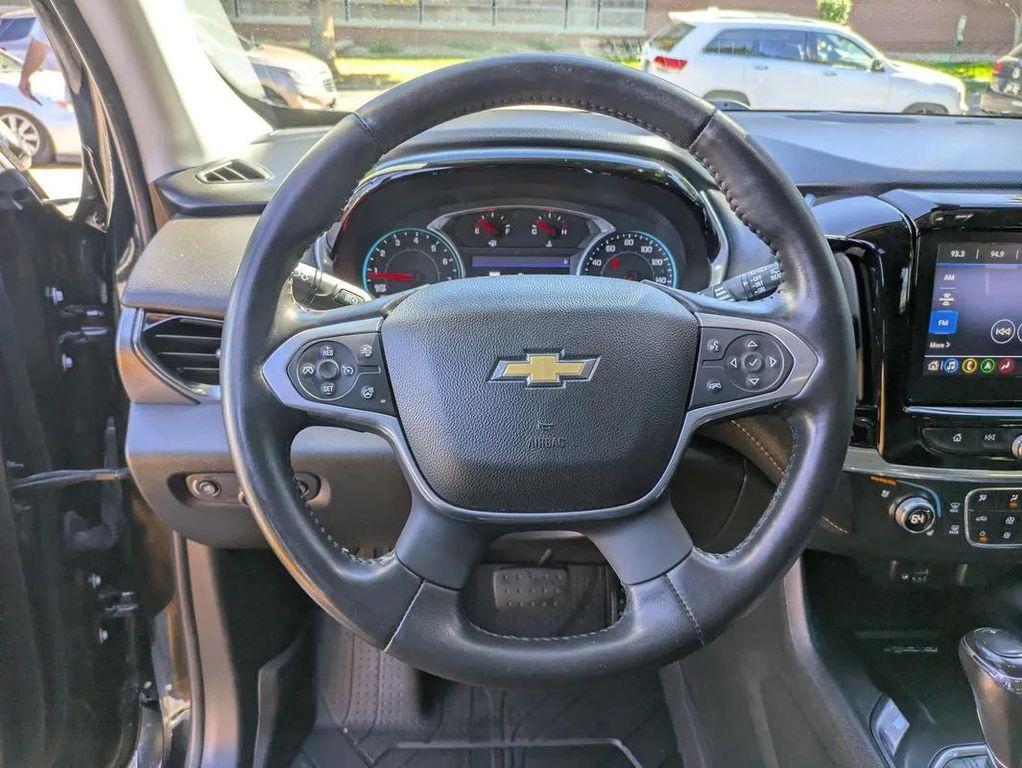used 2020 Chevrolet Traverse car, priced at $27,990