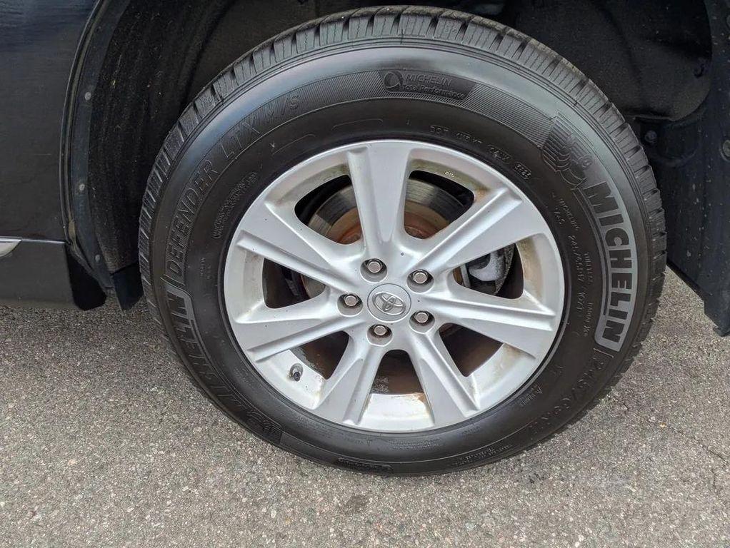 used 2013 Toyota Highlander car, priced at $13,790