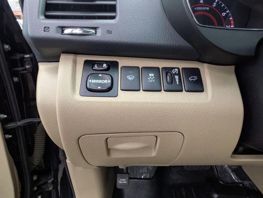 used 2013 Toyota Highlander car, priced at $13,790