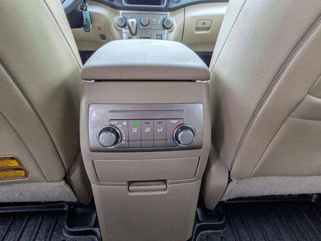 used 2013 Toyota Highlander car, priced at $13,790