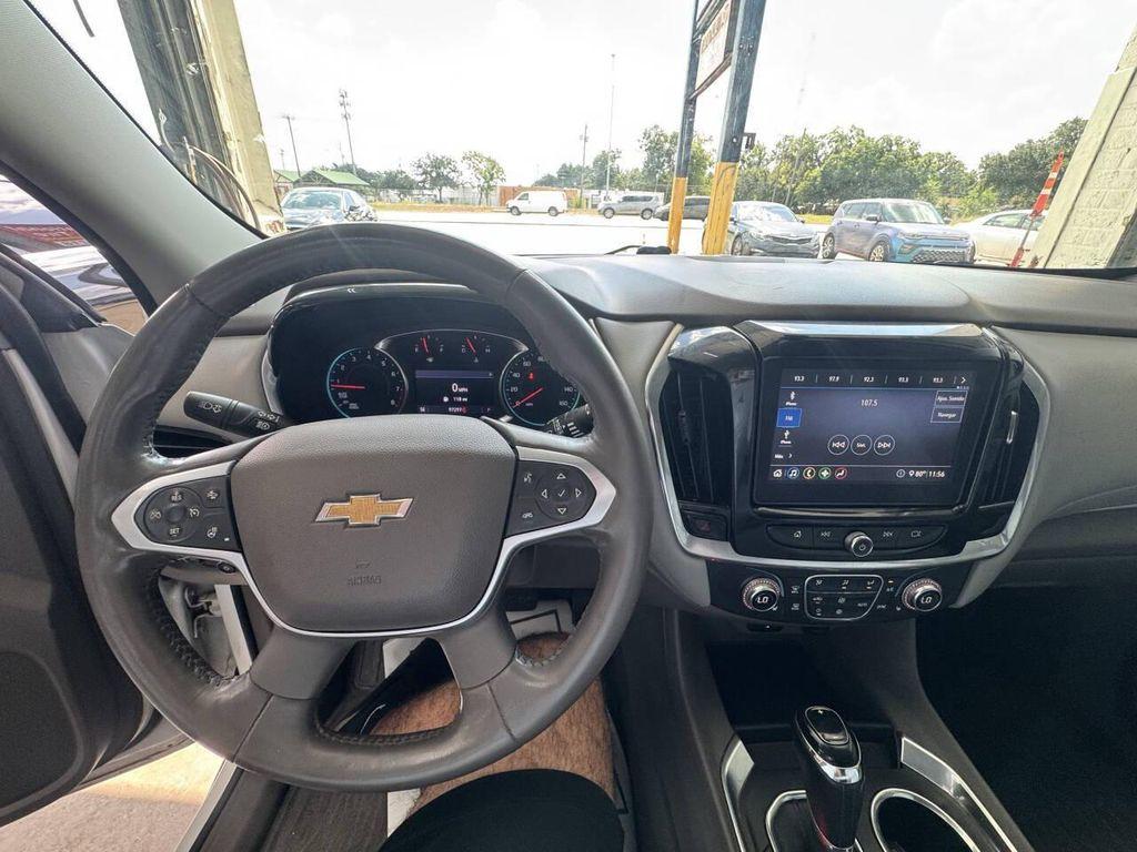 used 2020 Chevrolet Traverse car, priced at $16,495