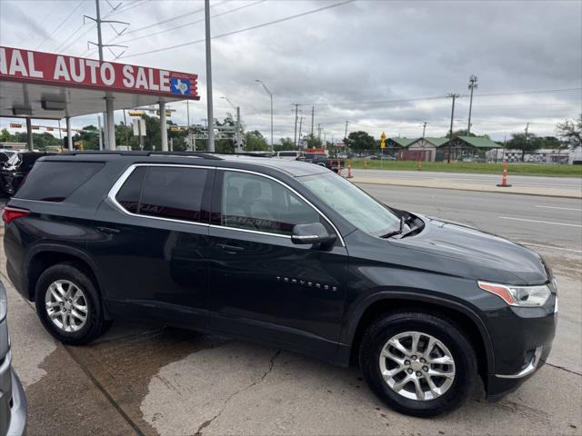 used 2021 Chevrolet Traverse car, priced at $22,995