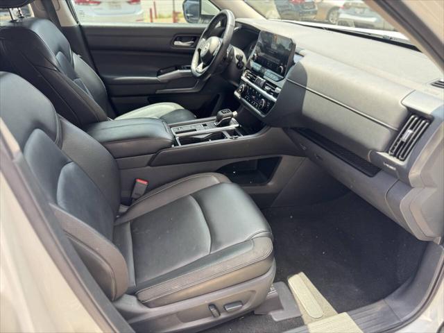 used 2022 Nissan Pathfinder car, priced at $23,995