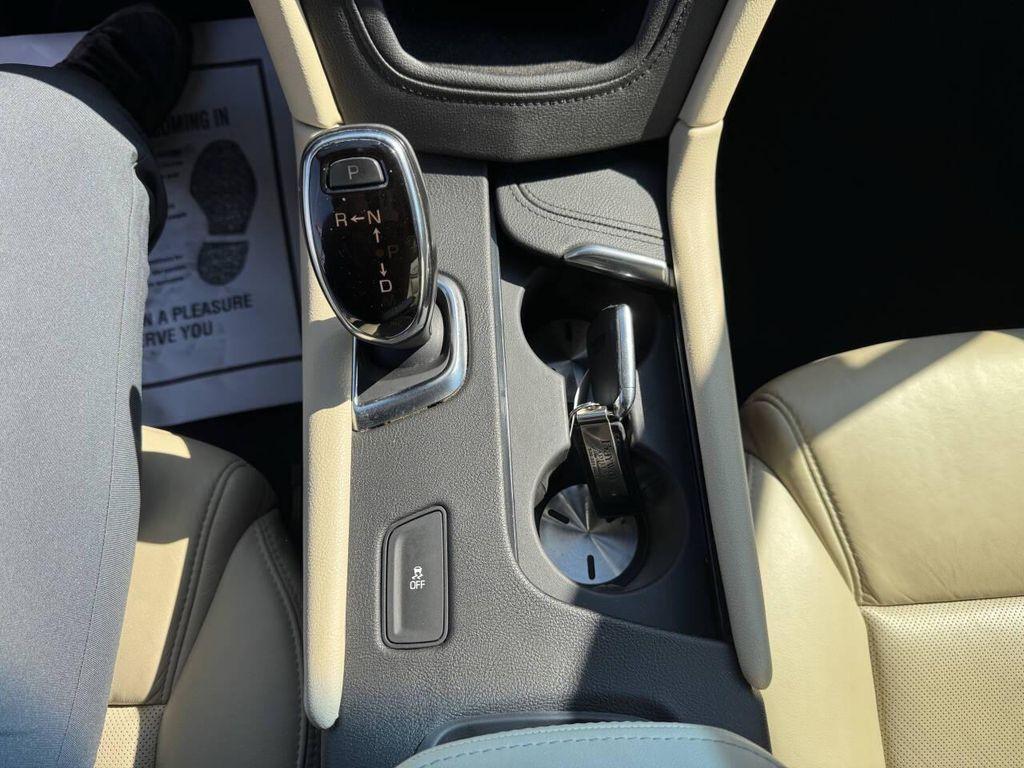 used 2018 Cadillac XT5 car, priced at $14,995