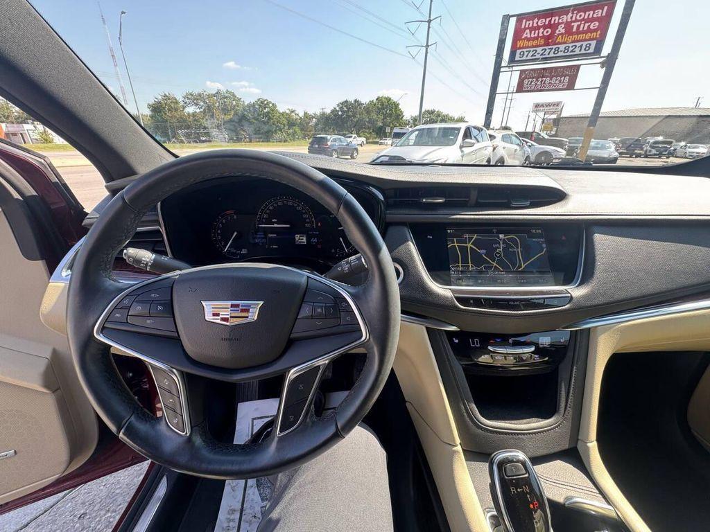 used 2018 Cadillac XT5 car, priced at $14,995