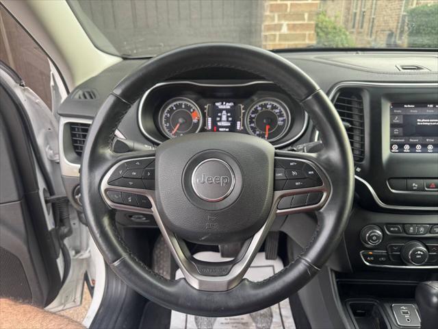 used 2019 Jeep Cherokee car, priced at $11,495