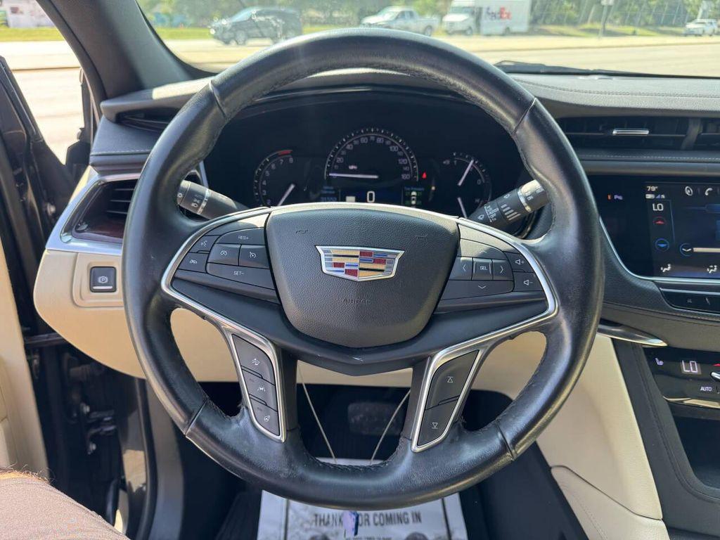 used 2019 Cadillac XT5 car, priced at $21,995