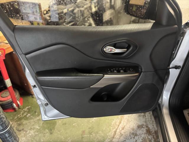 used 2021 Jeep Cherokee car, priced at $16,495