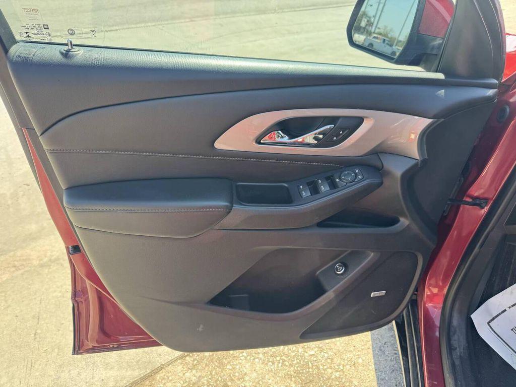 used 2021 Chevrolet Traverse car, priced at $17,995