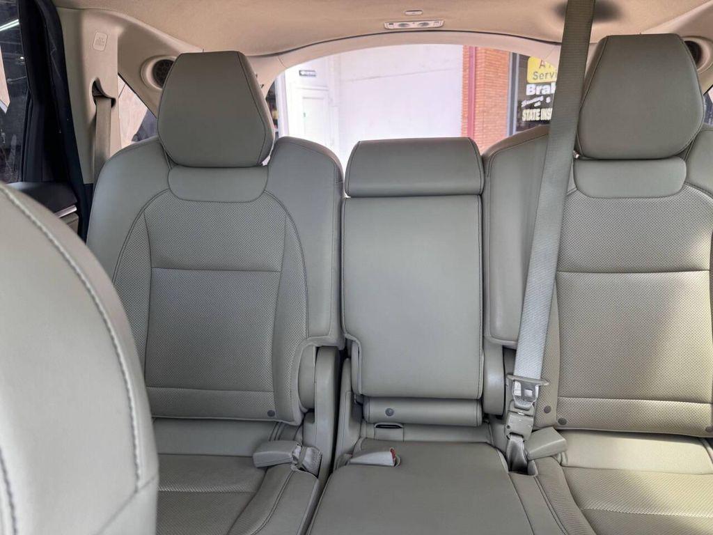 used 2019 Acura MDX car, priced at $19,495