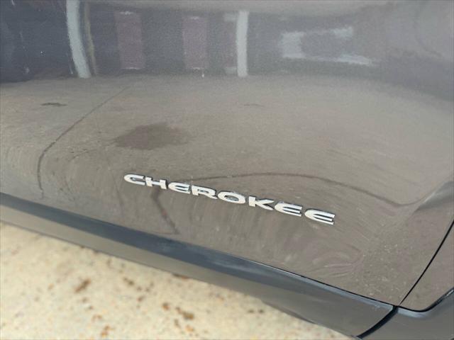 used 2022 Jeep Cherokee car, priced at $17,495