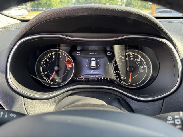 used 2022 Jeep Cherokee car, priced at $16,995