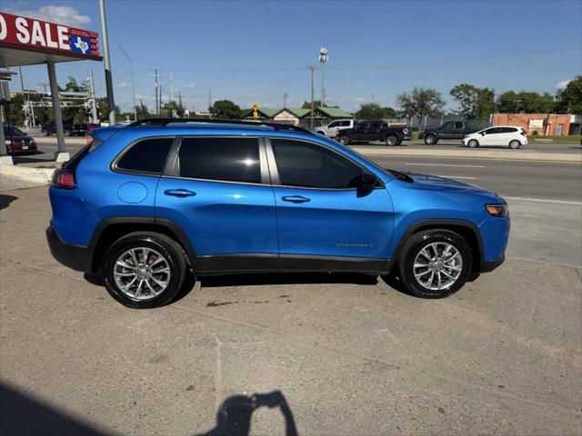 used 2022 Jeep Cherokee car, priced at $16,995