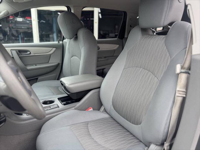 used 2017 Chevrolet Traverse car, priced at $9,995