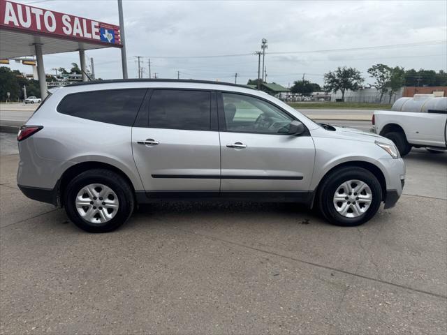 used 2017 Chevrolet Traverse car, priced at $9,995