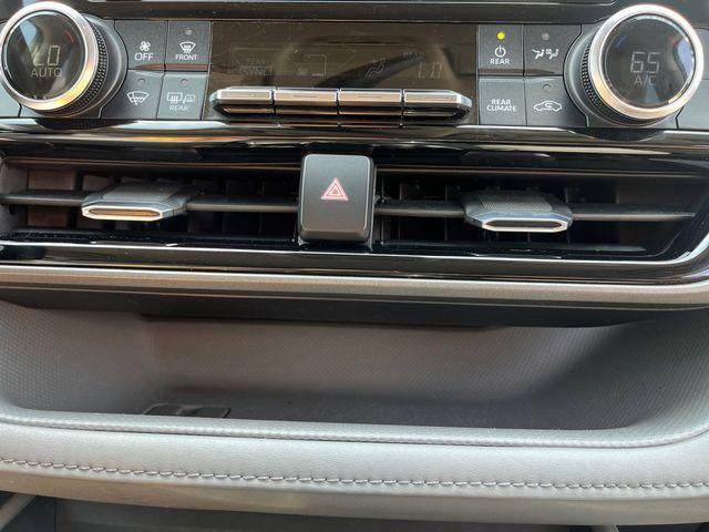 used 2020 Toyota Highlander car, priced at $22,922