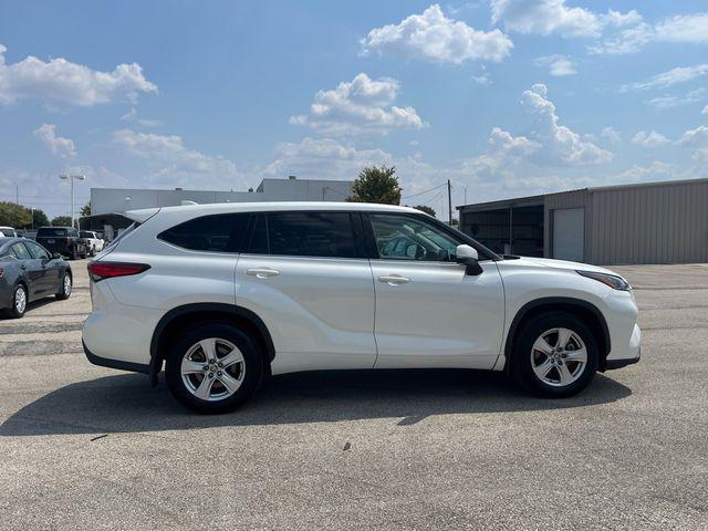 used 2020 Toyota Highlander car, priced at $22,922