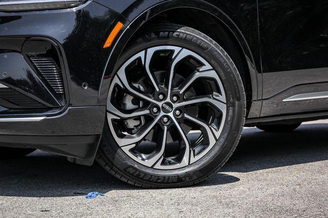 used 2024 Lincoln Nautilus car, priced at $50,379