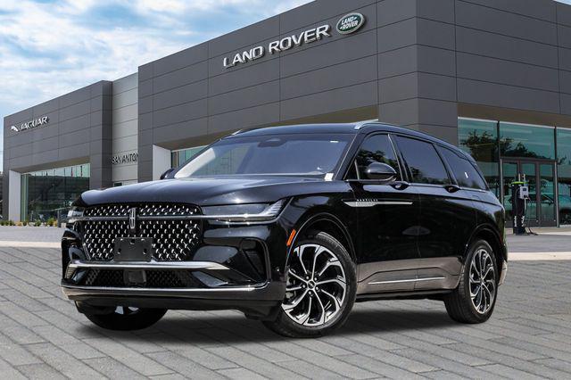 used 2024 Lincoln Nautilus car, priced at $50,379