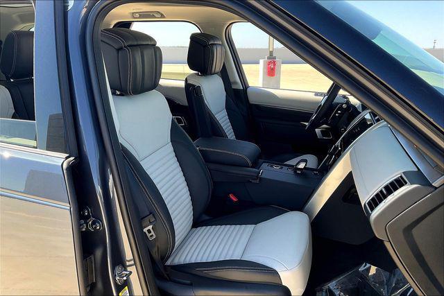 new 2025 Land Rover Discovery car, priced at $85,168