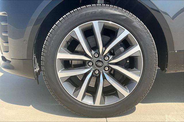 used 2024 Land Rover Discovery car, priced at $60,996