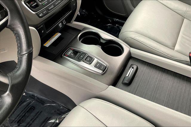 used 2021 Honda Pilot car, priced at $25,500