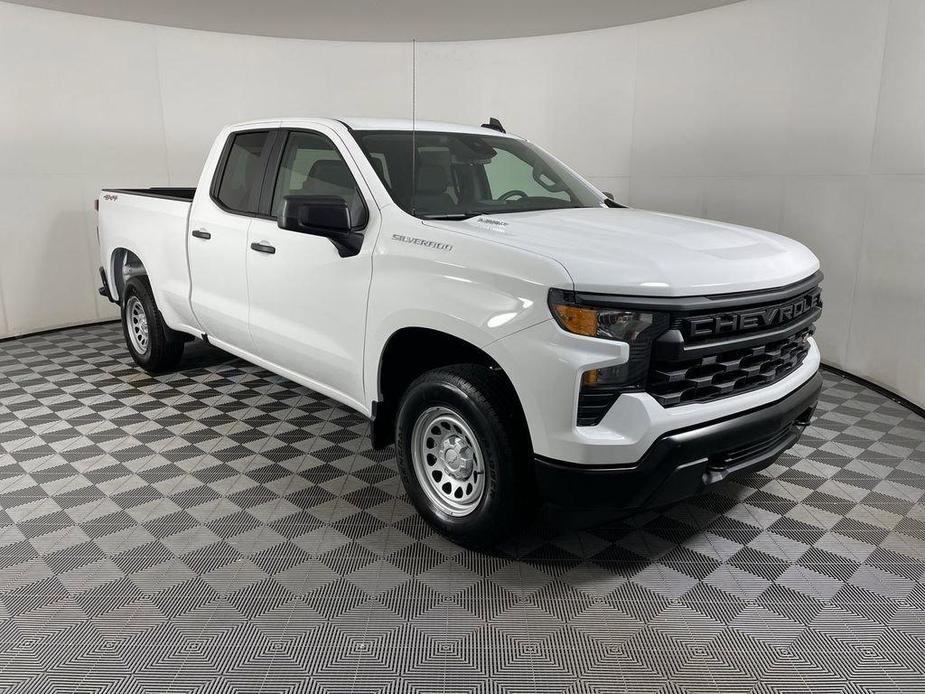 new 2024 Chevrolet Silverado 1500 car, priced at $37,450