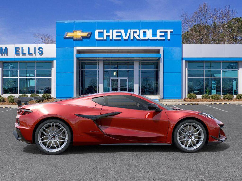 new 2025 Chevrolet Corvette car